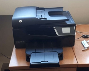 Subasta online de MATERIAL INFORMÁTICO. IMPRESORA HP (MODELO OFFCEJET 6600) 2012.